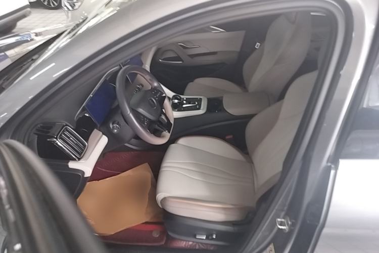 Used BYD Song Pro New Energy 2024 HONOR Edition DM-i 71KM Leading Model Driver Seat