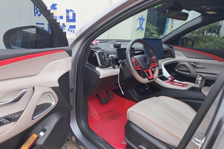 Used BYD Song Pro New Energy 2024 HONOR Edition DM-i 110KM Excellence Model Driver Seat