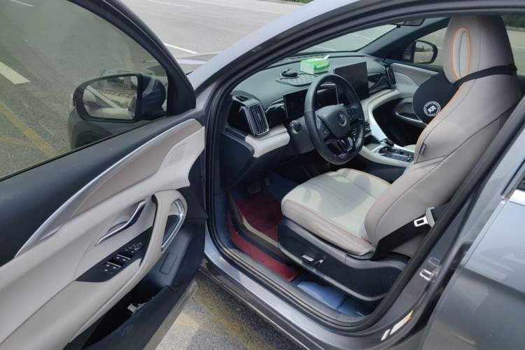 Used BYD Song Pro New Energy 2024 HONOR Edition DM-i 110KM Beyond Model Driver Seat
