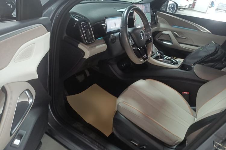 Used BYD Song Pro New Energy 2024 HONOR Edition DM-i 110KM Excellence Model Driver Seat