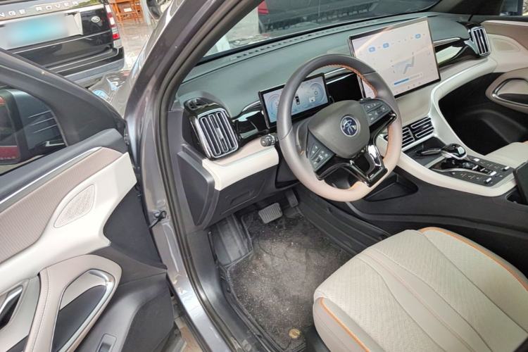 Used BYD Song Pro New Energy 2024 HONOR Edition DM-i 110KM Excellence Model Driver Seat
