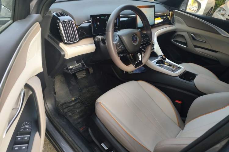 Used BYD Song Pro New Energy 2024 HONOR Edition DM-i 71KM Navigation Model Driver Seat