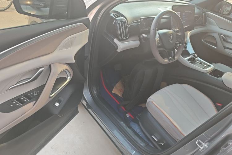 Used BYD Song Pro New Energy 2024 HONOR Edition DM-i 110KM Excellence Model Driver Seat