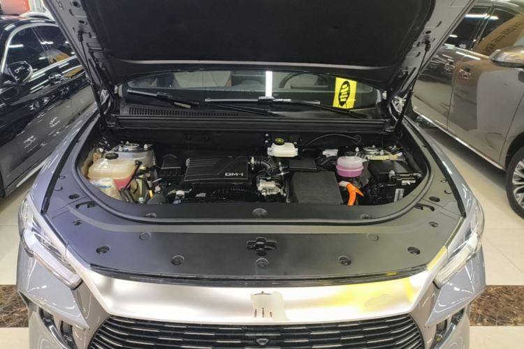 Used BYD Song Pro New Energy 2024 HONOR Edition DM-i 71KM Leading Model Engine Bay