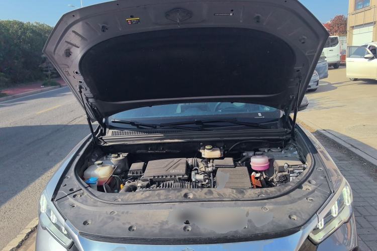 Used BYD Song Pro New Energy 2024 HONOR Edition DM-i 71KM Leading Model Engine Bay