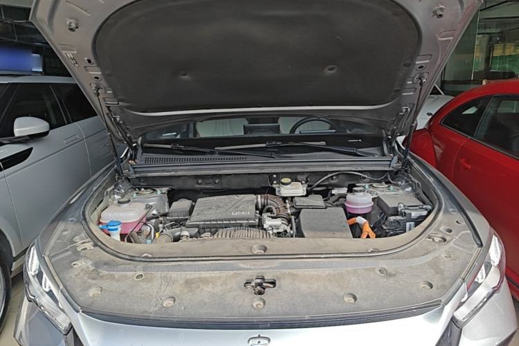 Used BYD Song Pro New Energy 2024 HONOR Edition DM-i 71KM Navigation Model Engine Bay
