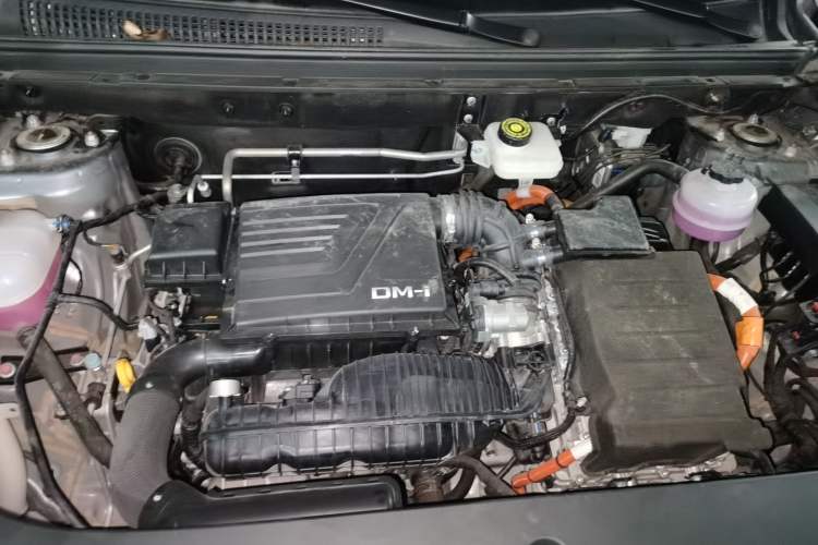 Used BYD Song Pro New Energy 2024 HONOR Edition DM-i 110KM Beyond Model Engine Bay