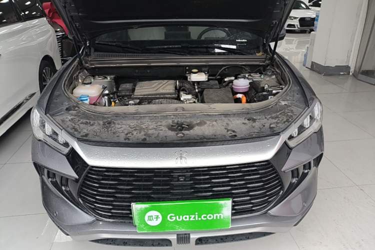 Used BYD Song Pro New Energy 2024 HONOR Edition DM-i 71KM Navigation Model Engine Bay