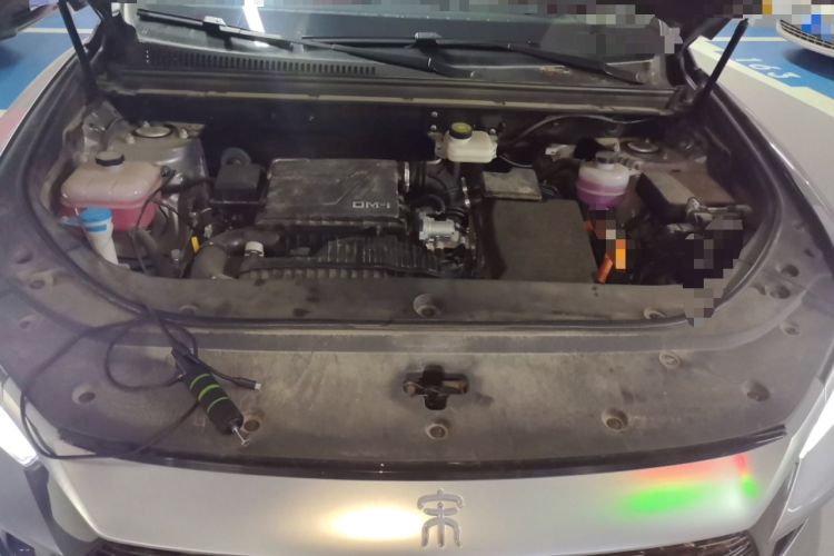 Used BYD Song Pro New Energy 2024 HONOR Edition DM-i 71KM Navigation Model Engine Bay
