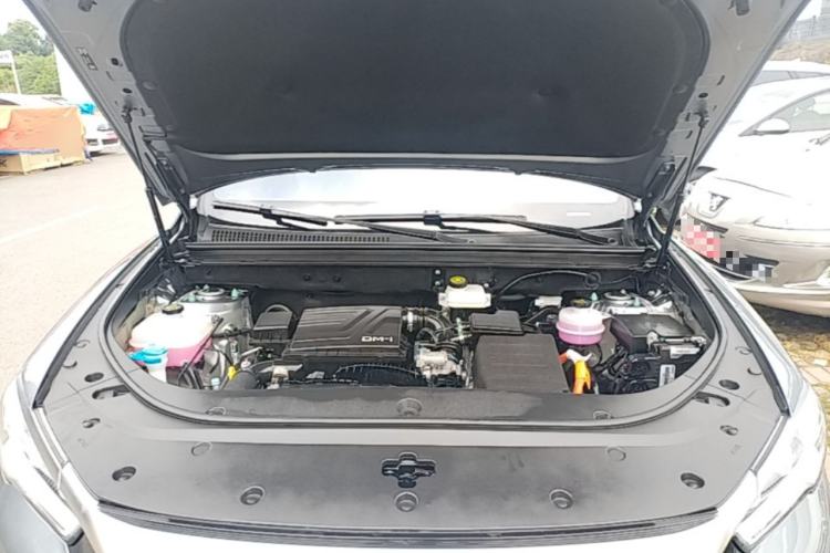 Used BYD Song Pro New Energy 2024 HONOR Edition DM-i 110KM Beyond Model Engine Bay