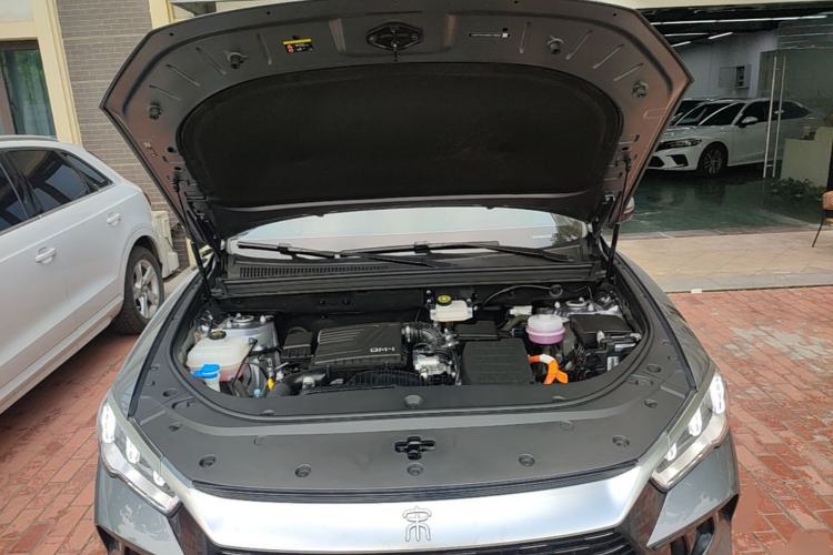 Used BYD Song Pro New Energy 2024 HONOR Edition DM-i 110KM Excellence Model Engine Bay