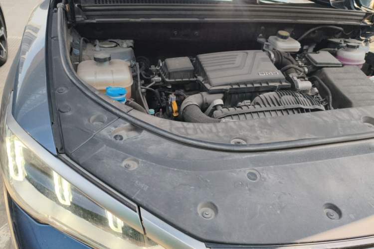 Used BYD Song Pro New Energy 2024 HONOR Edition DM-i 110KM Beyond Model Engine Bay Right