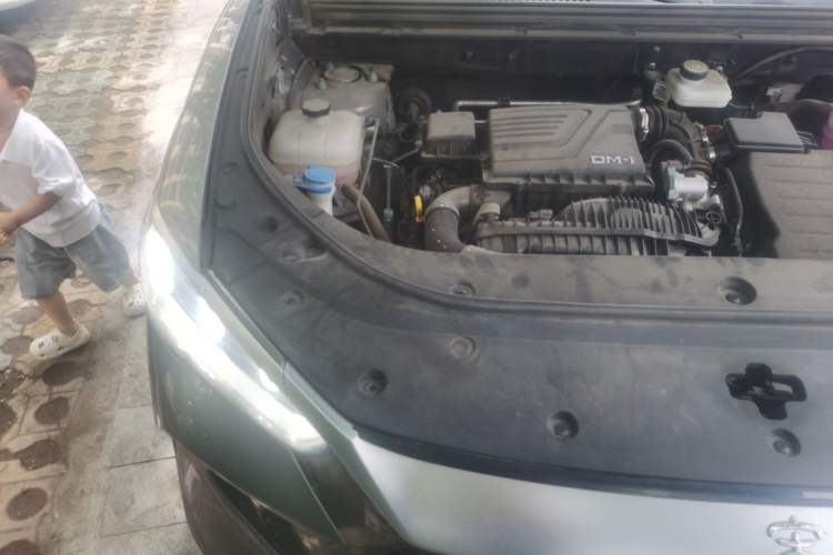 Used BYD Song Pro New Energy 2024 HONOR Edition DM-i 71KM Navigation Model Engine Bay Right