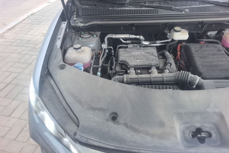 Used BYD Song Pro New Energy 2024 HONOR Edition DM-i 110KM Excellence Model Engine Bay Right