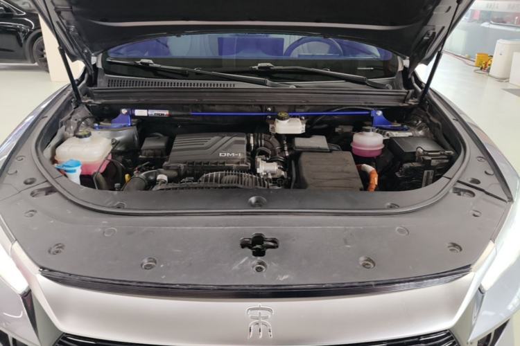 Used BYD Song Pro New Energy 2024 HONOR Edition DM-i 110KM Excellence Model Engine Bay