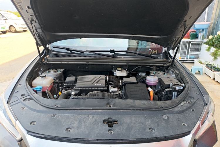 Used BYD Song Pro New Energy 2024 HONOR Edition DM-i 110KM Beyond Model Engine Bay