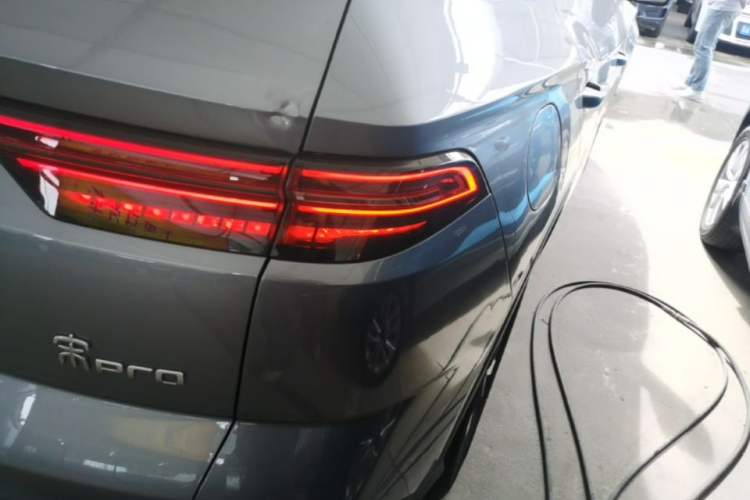 Used BYD Song Pro New Energy 2024 HONOR Edition DM-i 71KM Navigation Model Exterior 3