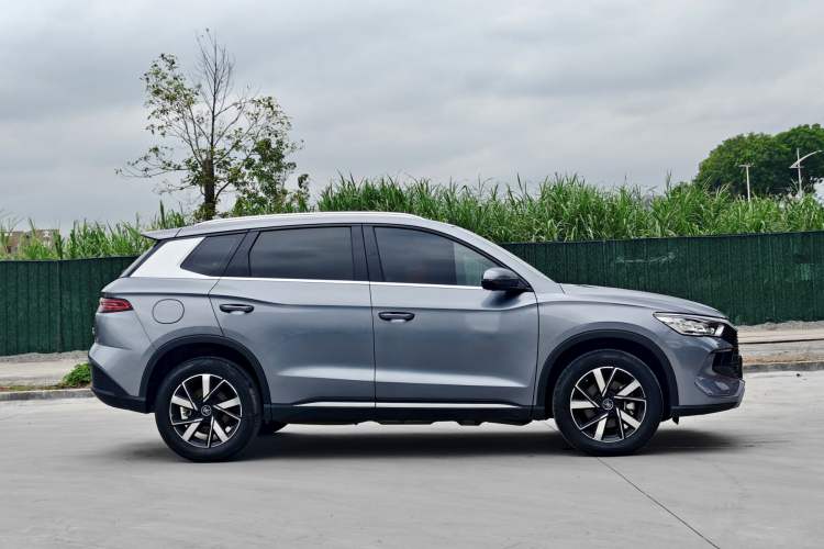 Used BYD Song Pro New Energy 2024 HONOR Edition DM-i 71KM Navigation Model Exterior 3