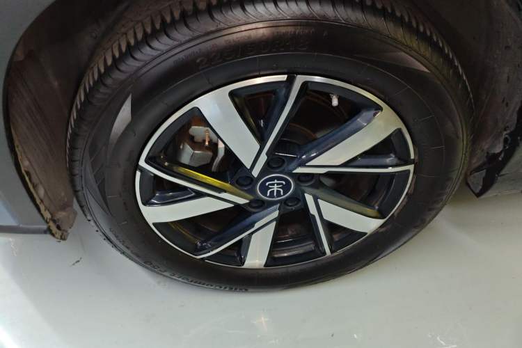 Used BYD Song Pro New Energy 2024 HONOR Edition DM-i 71KM Navigation Model Exterior 4