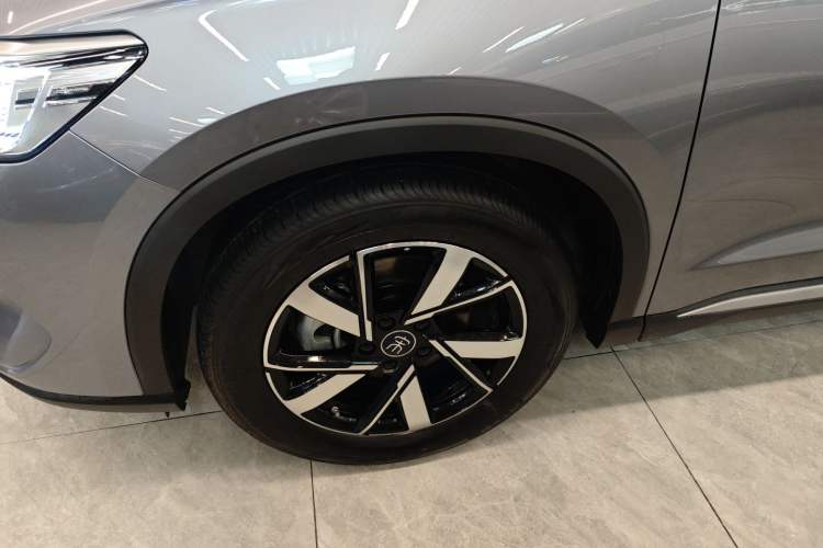Used BYD Song Pro New Energy 2024 HONOR Edition DM-i 110KM Beyond Model Exterior 4