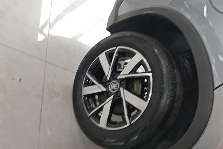 Used BYD Song Pro New Energy 2024 HONOR Edition DM-i 71KM Navigation Model Exterior 5