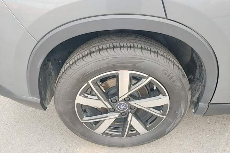 Used BYD Song Pro New Energy 2024 HONOR Edition DM-i 110KM Beyond Model Exterior 5