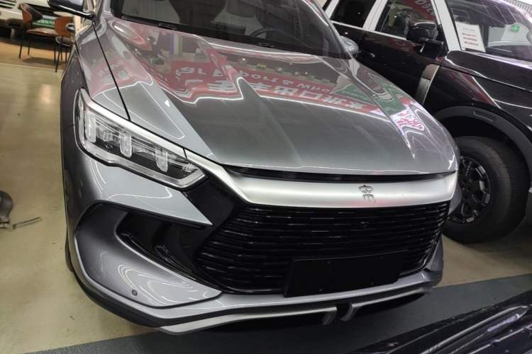 Used BYD Song Pro New Energy 2024 HONOR Edition DM-i 71KM Navigation Model Front