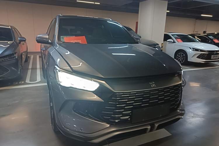 Used BYD Song Pro New Energy 2024 HONOR Edition DM-i 71KM Navigation Model Front Right 45 Deg