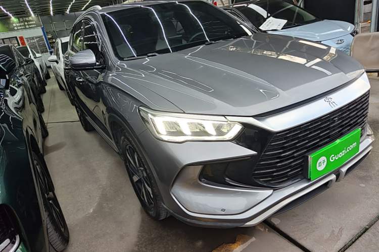 Used BYD Song Pro New Energy 2024 HONOR Edition DM-i 71KM Navigation Model Front Right 45 Deg