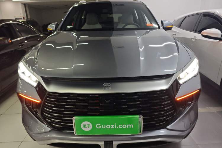 Used BYD Song Pro New Energy 2024 HONOR Edition DM-i 71KM Navigation Model Front