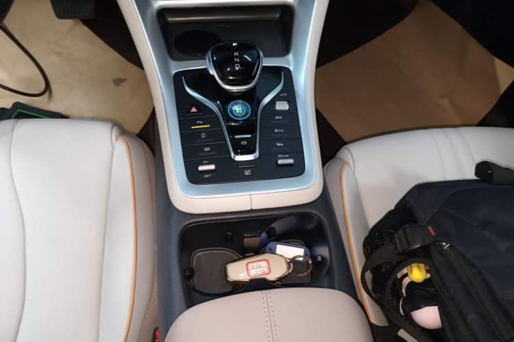 Used BYD Song Pro New Energy 2024 HONOR Edition DM-i 110KM Beyond Model Gear Lever