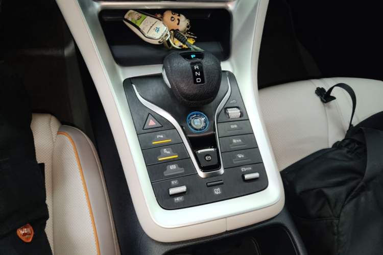 Used BYD Song Pro New Energy 2024 HONOR Edition DM-i 110KM Excellence Model Gear Lever