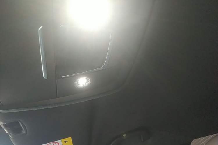 Used BYD Song Pro New Energy 2024 HONOR Edition DM-i 71KM Navigation Model Headliner