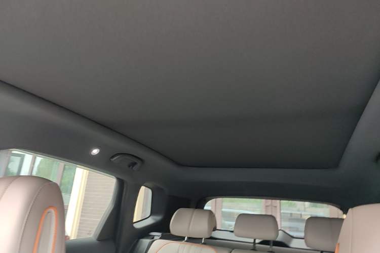 Used BYD Song Pro New Energy 2024 HONOR Edition DM-i 110KM Excellence Model Headliner