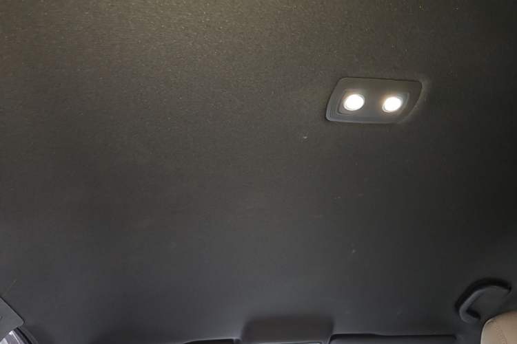 Used BYD Song Pro New Energy 2024 HONOR Edition DM-i 71KM Navigation Model Headliner