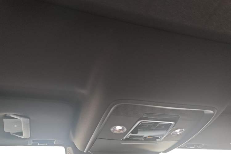 Used BYD Song Pro New Energy 2024 HONOR Edition DM-i 110KM Excellence Model Headliner