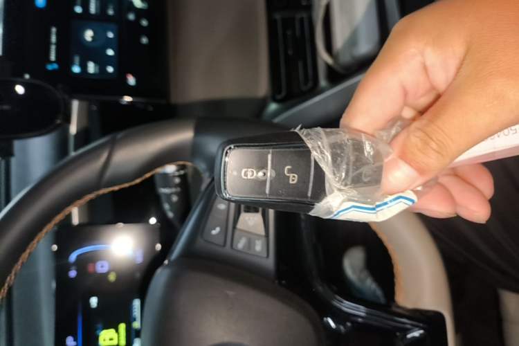 Used BYD Song Pro New Energy 2024 HONOR Edition DM-i 71KM Navigation Model Interior 1