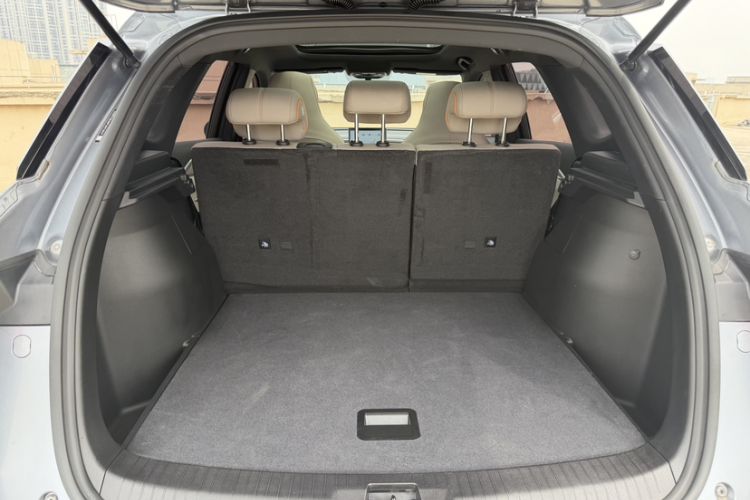 Used BYD Song Pro New Energy 2024 HONOR Edition DM-i 71KM Leading Model Interior 10
