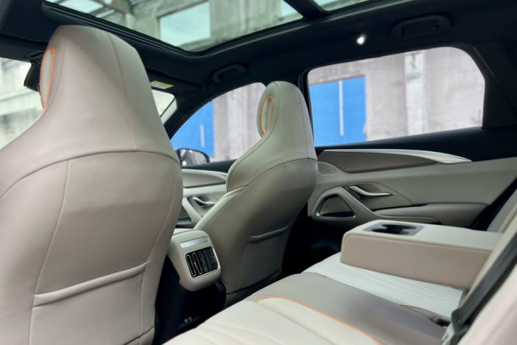 Used BYD Song Pro New Energy 2024 HONOR Edition DM-i 110KM Beyond Model Interior 2