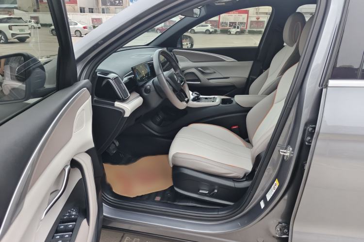 Used BYD Song Pro New Energy 2024 HONOR Edition DM-i 71KM Navigation Model Interior 2