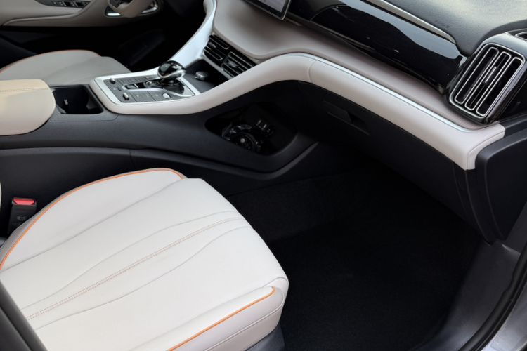 Used BYD Song Pro New Energy 2024 HONOR Edition DM-i 110KM Beyond Model Interior 2