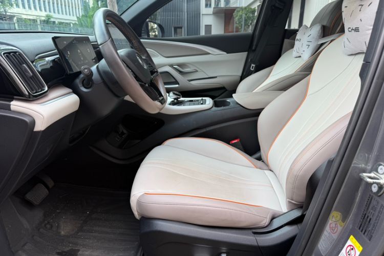 Used BYD Song Pro New Energy 2024 HONOR Edition DM-i 71KM Navigation Model Interior 2