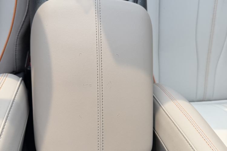 Used BYD Song Pro New Energy 2024 HONOR Edition DM-i 110KM Beyond Model Interior 4