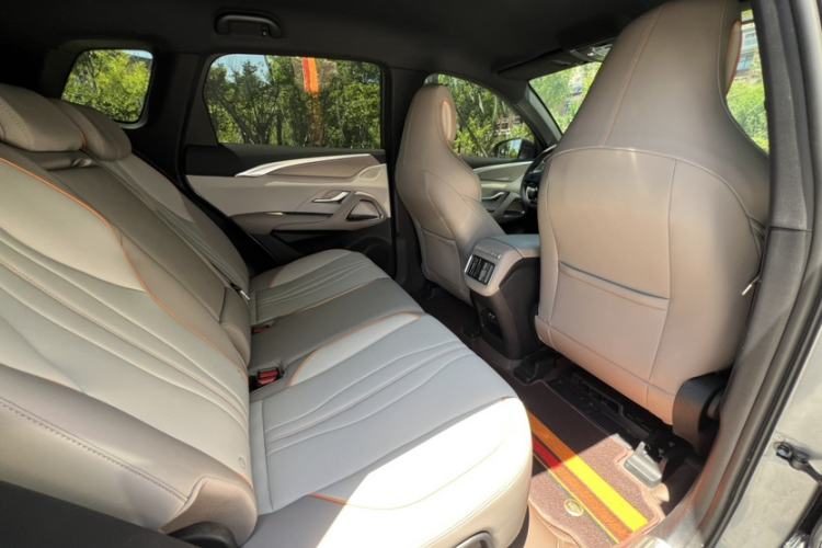 Used BYD Song Pro New Energy 2024 HONOR Edition DM-i 71KM Navigation Model Interior 5