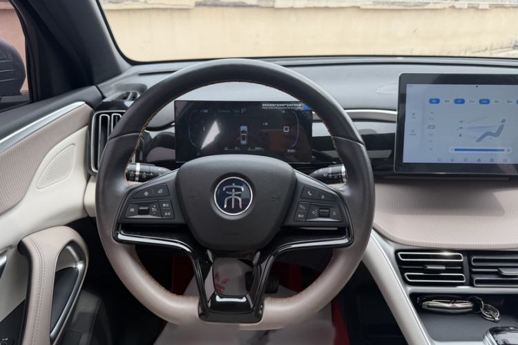 Used BYD Song Pro New Energy 2024 HONOR Edition DM-i 71KM Leading Model Interior 6