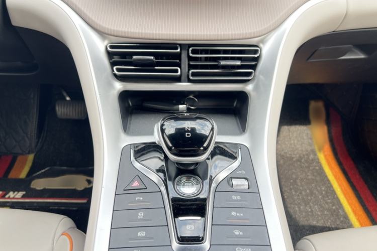 Used BYD Song Pro New Energy 2024 HONOR Edition DM-i 110KM Beyond Model Interior 7