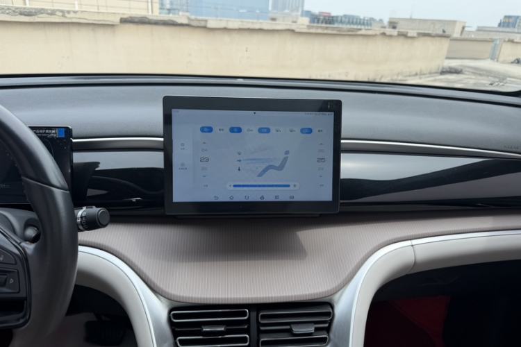 Used BYD Song Pro New Energy 2024 HONOR Edition DM-i 71KM Leading Model Interior 8