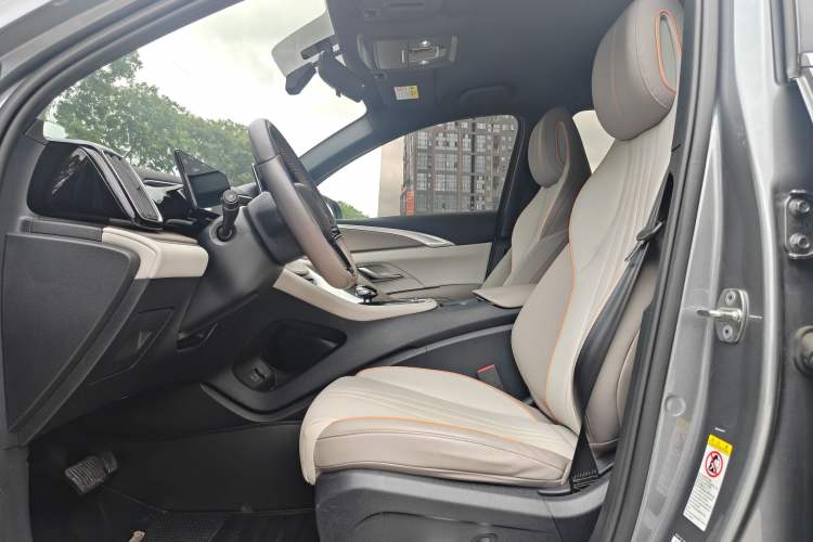 Used BYD Song Pro New Energy 2024 HONOR Edition DM-i 71KM Navigation Model Interior 8
