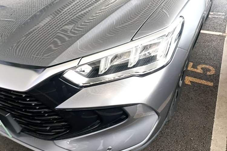 Used BYD Song Pro New Energy 2024 HONOR Edition DM-i 110KM Beyond Model Left Front Headlight