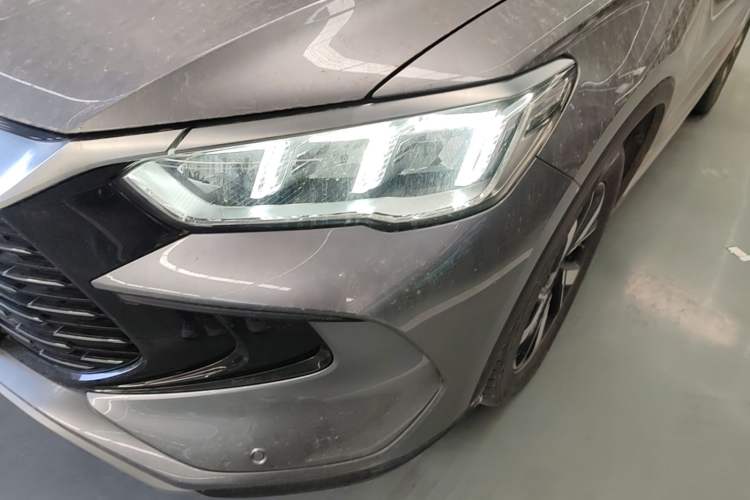 Used BYD Song Pro New Energy 2024 HONOR Edition DM-i 110KM Beyond Model Left Front Headlight